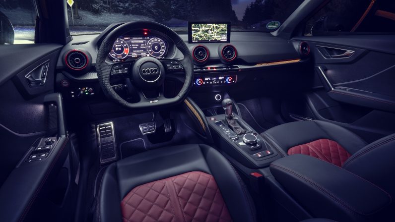 
								Audi SQ2 Quattro full									